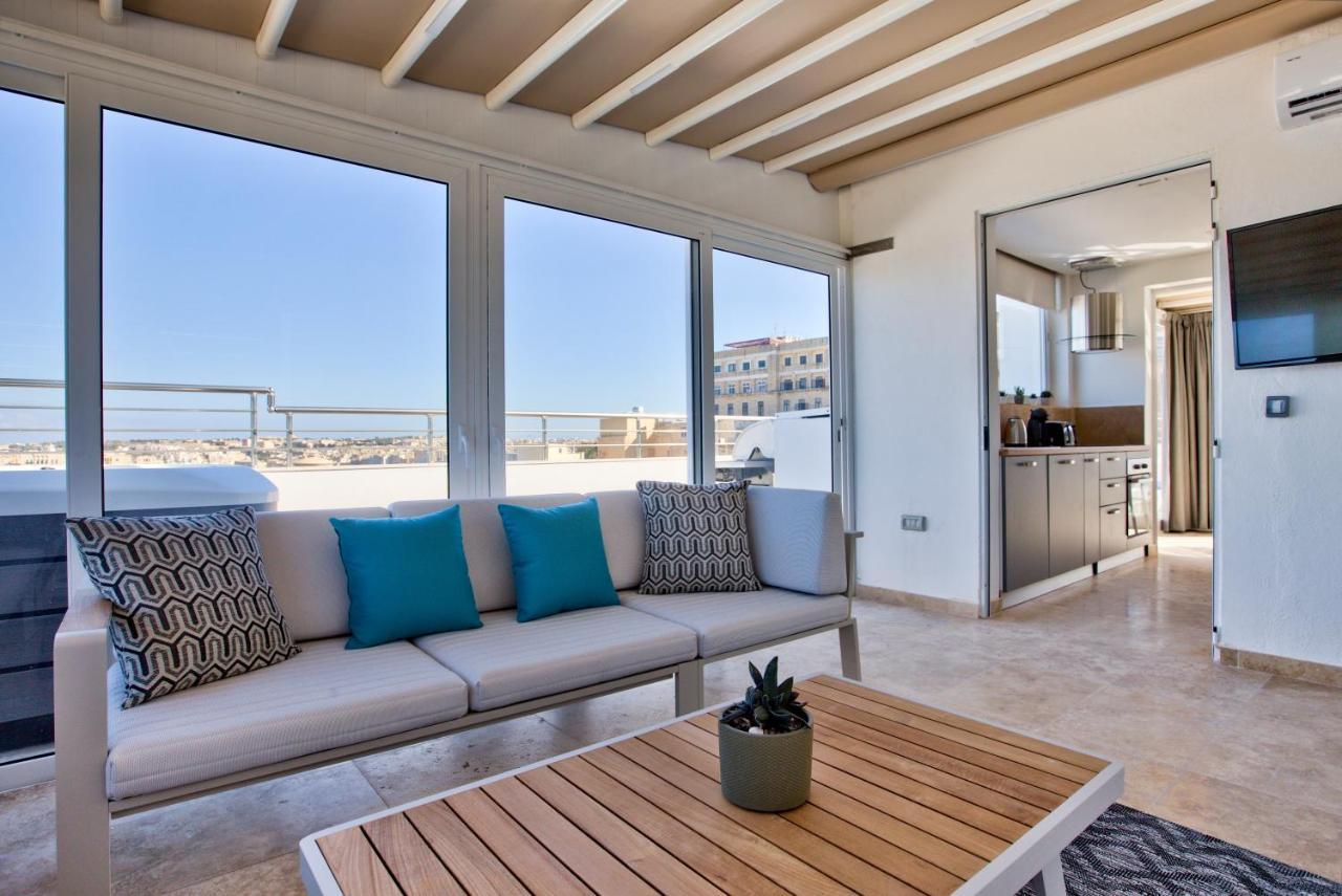 Valletta Luxury 4-Bedroom Duplex With Stunning Sea Views Private Terrace And Jacuzzi Exteriör bild